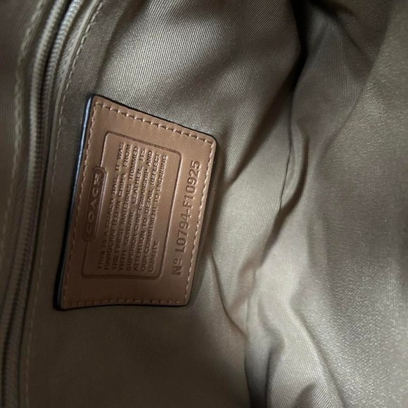 Coach Soho Signature Khaki Brown Leather Flap Baguette Shoulder Bag F10925 - Picture 5 of 8